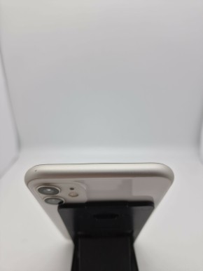 Apple iPhone 11 128GB Weiß,  Gut, 67% Akku, Face ID defekt!