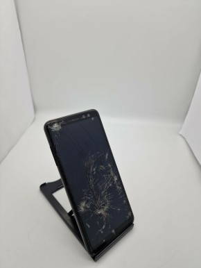 Samsung Galaxy A8 (2018) A530F - 32GB, Schwarz, defekt!